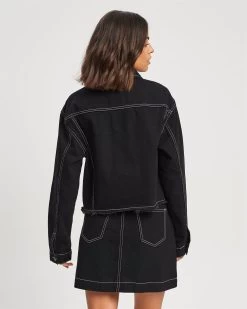 CALLI Women's Tia Denim Jacket - Washed Black -Madam Clothing Store 02be2938ec3adf691c4f88004bc36674