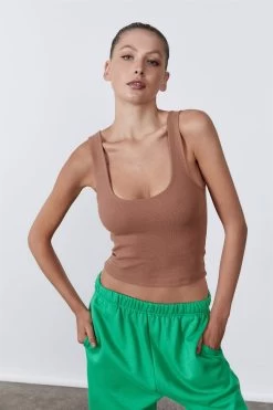 Factorie Scoop Neck Tank Red