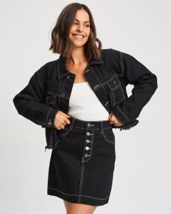 CALLI Women's Tia Denim Jacket - Washed Black -Madam Clothing Store 4e84df2b58978ead722d287219678c89