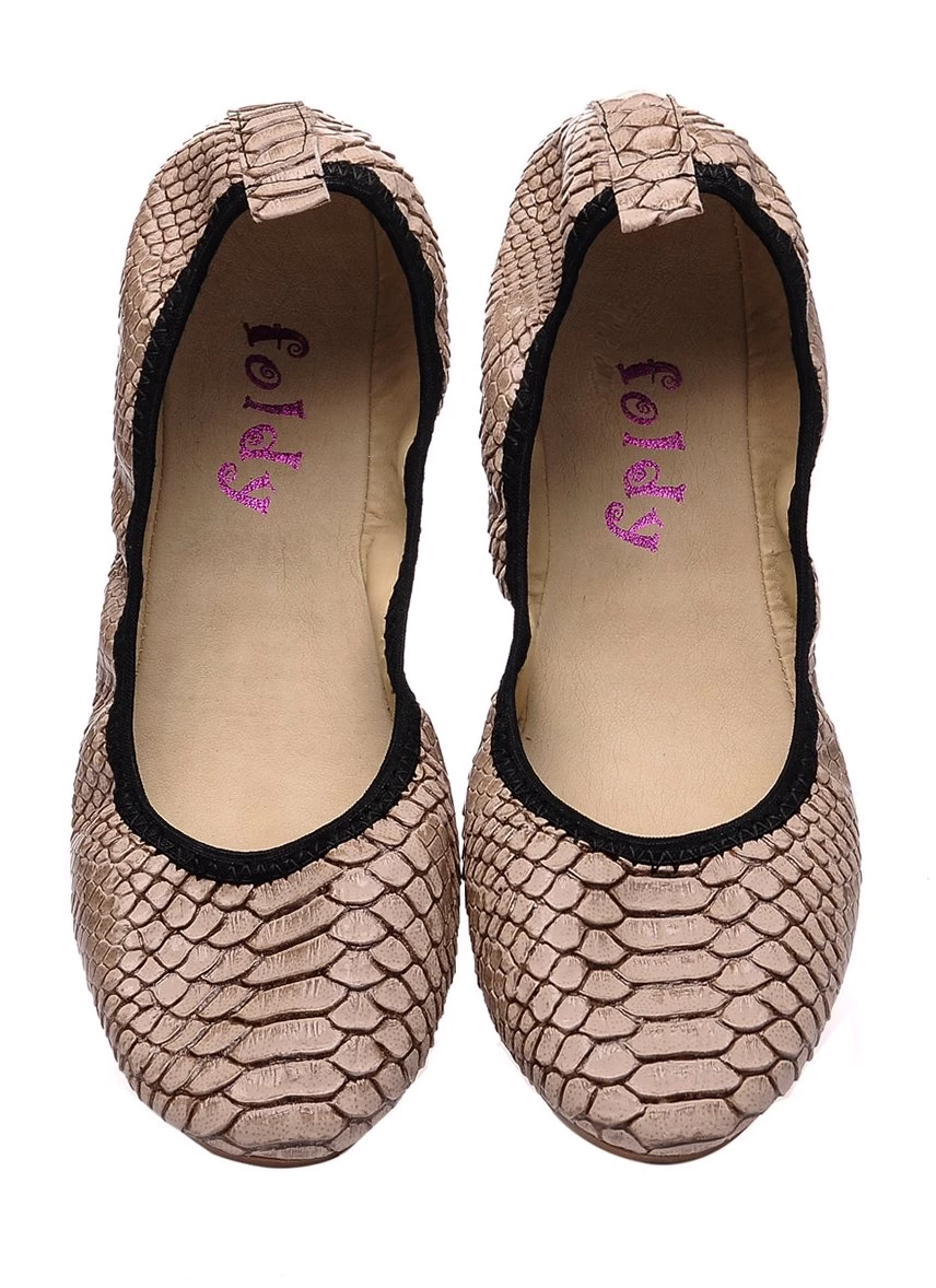 Foldy Women's Foldable Ballerina Flats With Carrying Bag - Gold 4 Foldy Women's Foldable Ballerina Flats With Carrying Bag - Gold - Image 2