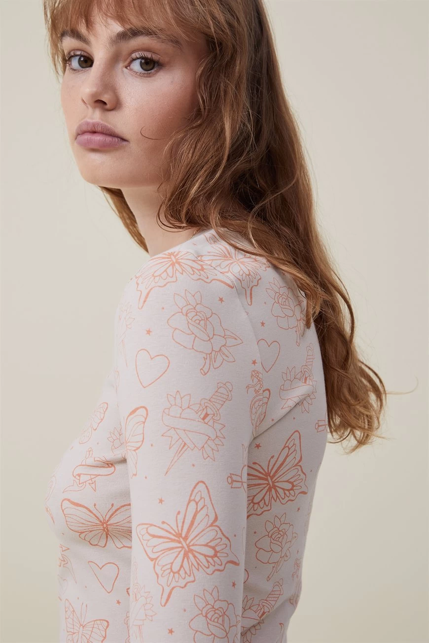 Cotton On Fitted Rib Graphic Long Sleeve Top Beige 6 Cotton On Fitted Rib Graphic Long Sleeve Top Beige - Image 4