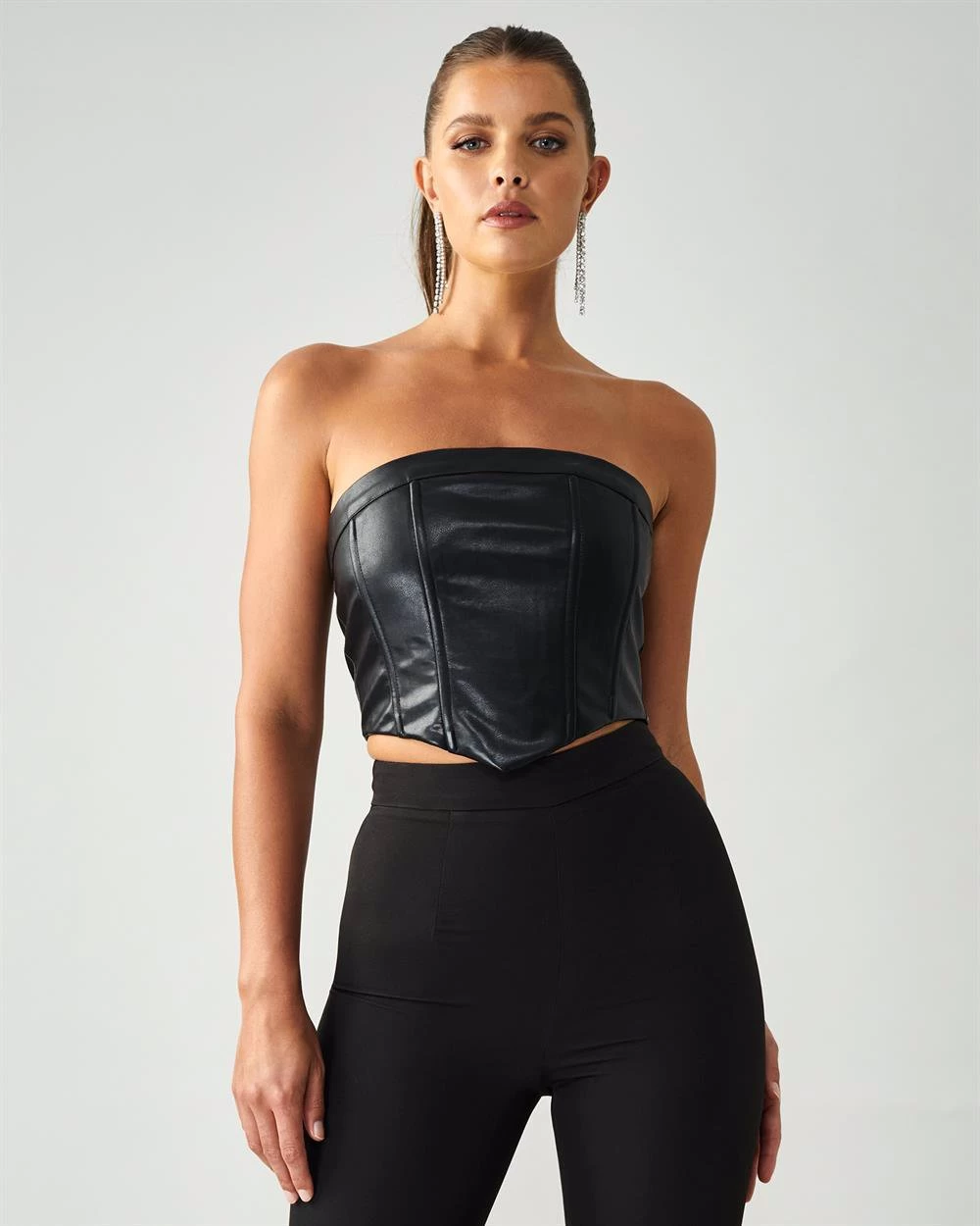 BWLDR Women's Cali Top X Kristina - Black 3 BWLDR Women's Cali Top X Kristina - Black