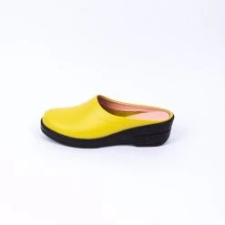 Moosefield Unisex Leather Sandals - Yellow -Madam Clothing Store db391199dd1a06d0952bf1ecc09e2300
