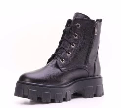 BOSCCOLO Woman's Leather Boots Black -Madam Clothing Store f670e771 a5ea 4dfe a558 987222c188c2